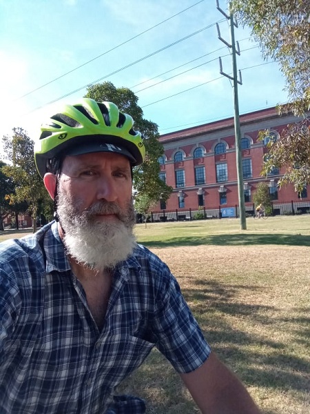 "Yeah it's too hot, stay home" Steve @ Park Street contra-flow lanes, Fitzroy North