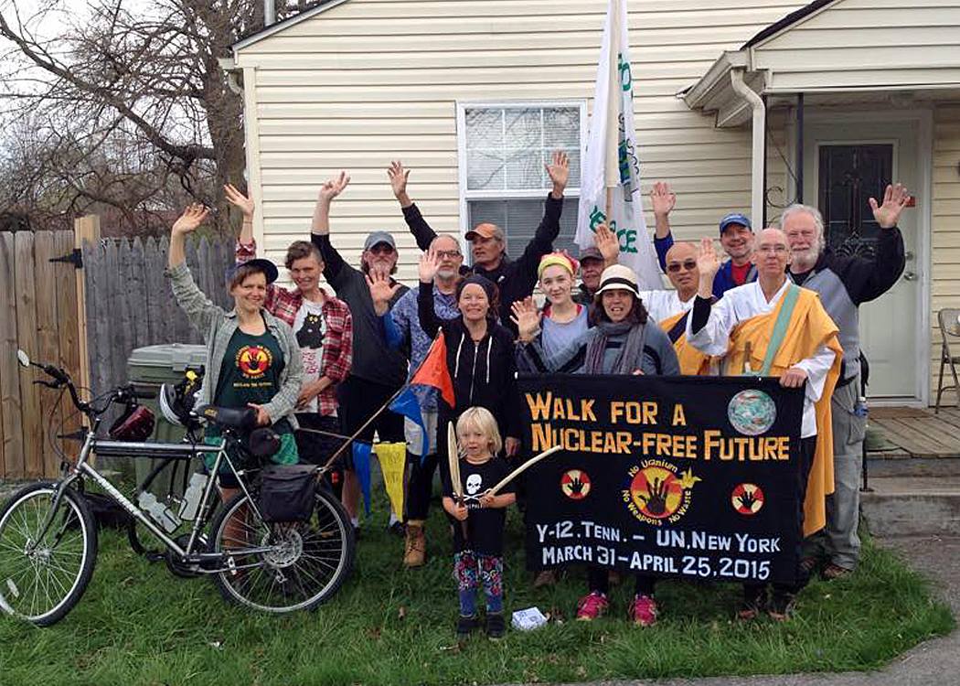 group photo of the walkers, cyclists and runners