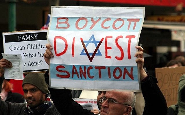 Israel a pariah state Protesters urging a boycott against Israel in Melbourne, file photo (CC-BY SA Takver/Wikimedia Commons)