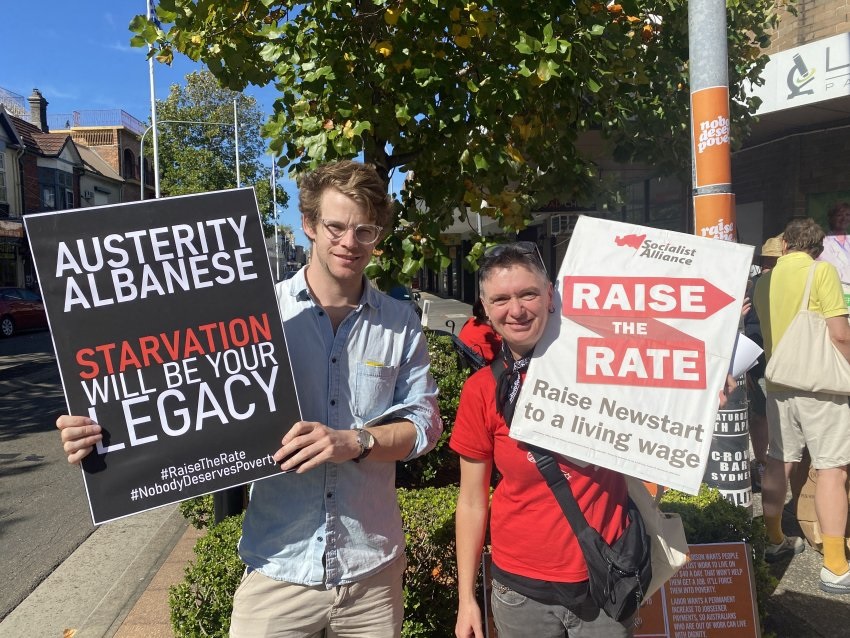 At the Raise the Rate protest outside Anthony Albanese electorate office. Photo: Isaac Nellist (Green Left Weekly)