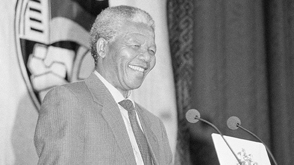 Nelson Mandela on 3CR in 1990