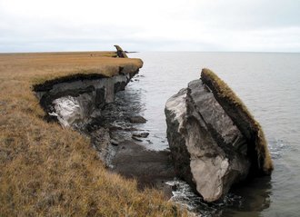 Collapsing Permafrost  - Alaska Photo: Benjamin Jones USGS