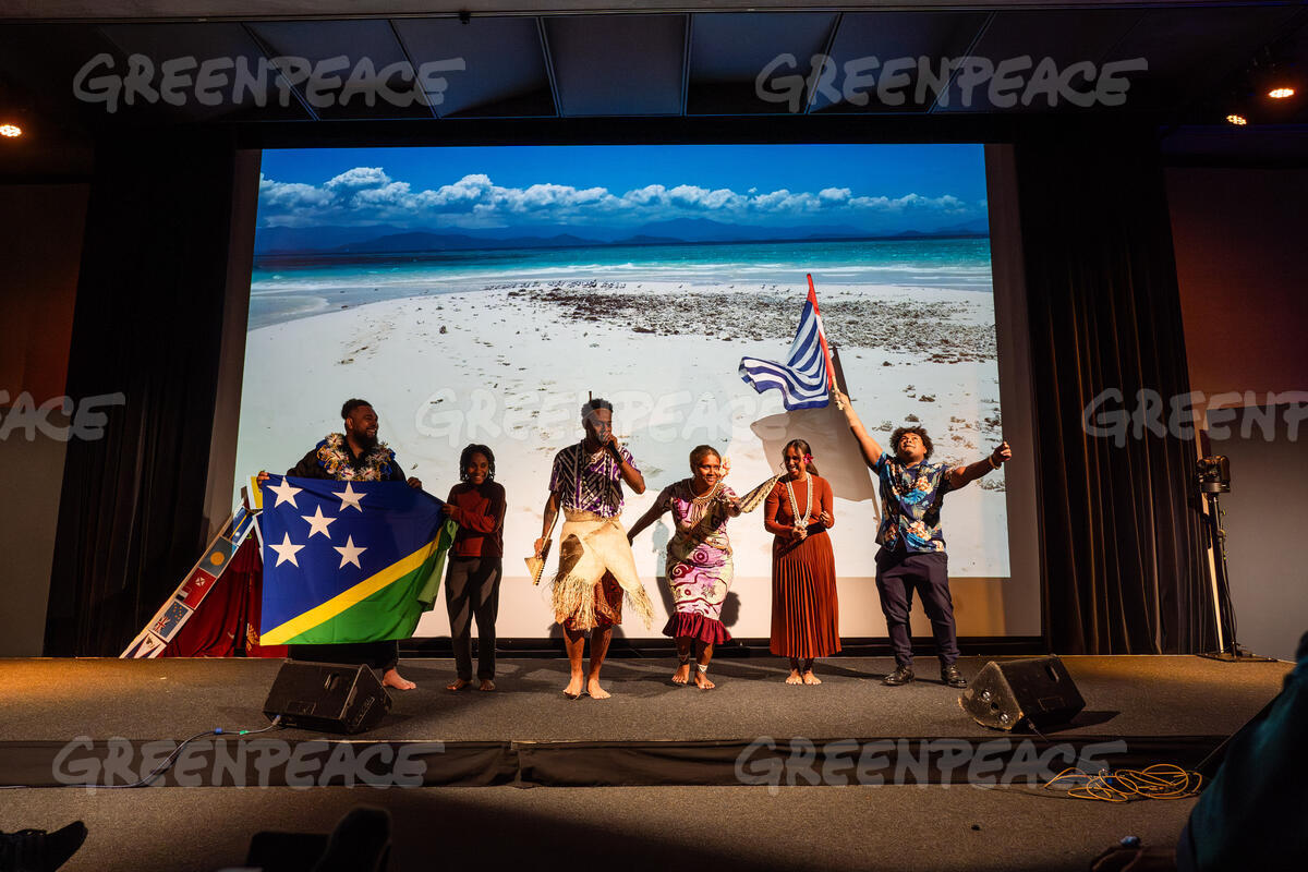 Islanders at The Hague Opening Ceremony for ICJAO hearing into climate impact on right to life. Photo: Emiel Hornman/ Greenpeace