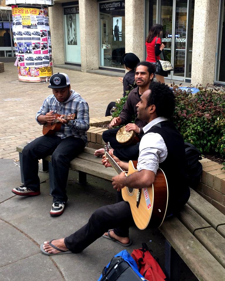 Ronny Kareni (far right)