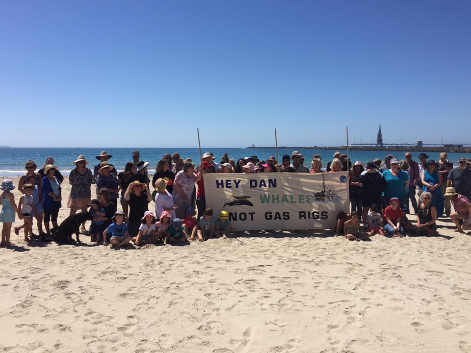 Beach Protest, Banner reads "Whales not Gas Rigs"