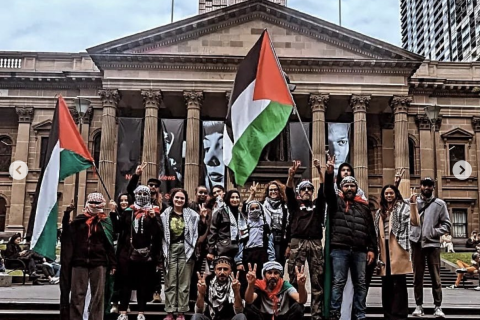 The Sit-Intifada at Parliament steps in Naarm. Image: @thesitintifada