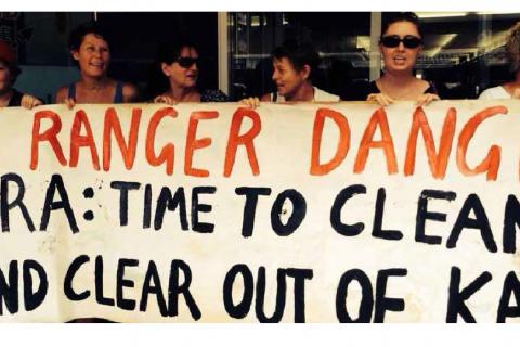 'Ranger Danger' rally at ERA office in Darwin, December 2013. Image: Cat Beaton